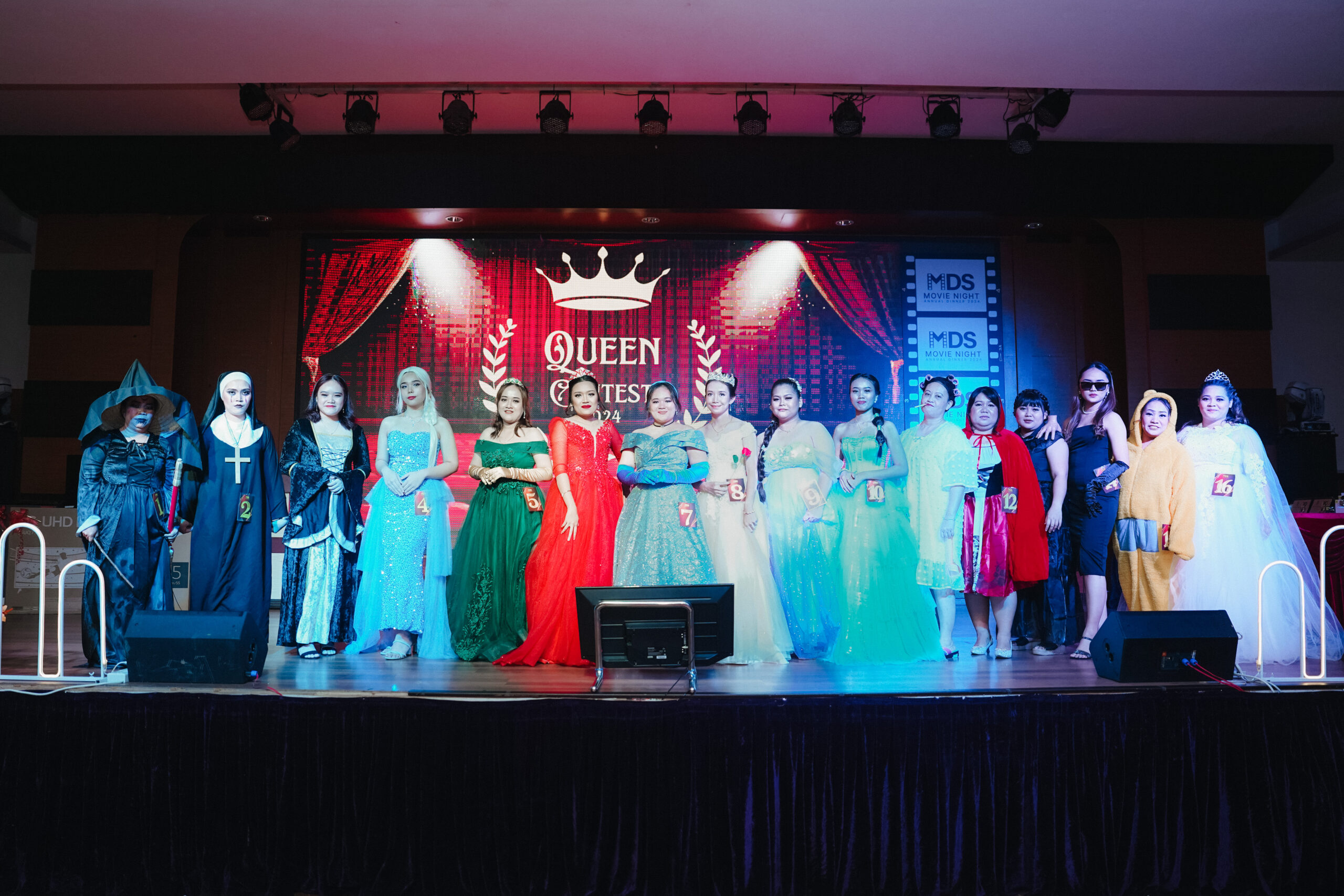 Group Photo of Queens (3)